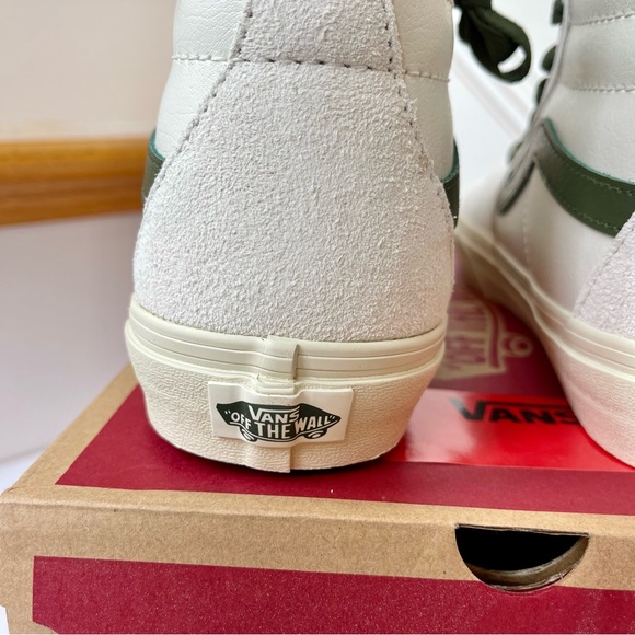 NWT Vans Sk8 Hi Leather Sneakers in Vintage Pop - Marshmallow Turtledove shoes - Picture 7 of 15